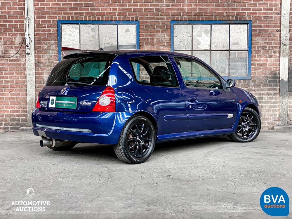 Renault Sport Clio RS2.0 16v 2004 -YOUNGTIMER-.