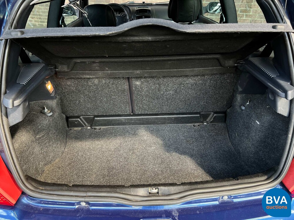 Renault Sport Clio RS2.0 16v 2004 -YOUNGTIMER-.