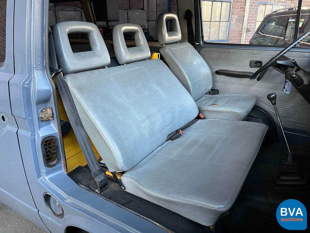 Volkswagen T3 Kleinbus 9-Sitzer 60pk 1980, GH-44-ZT.