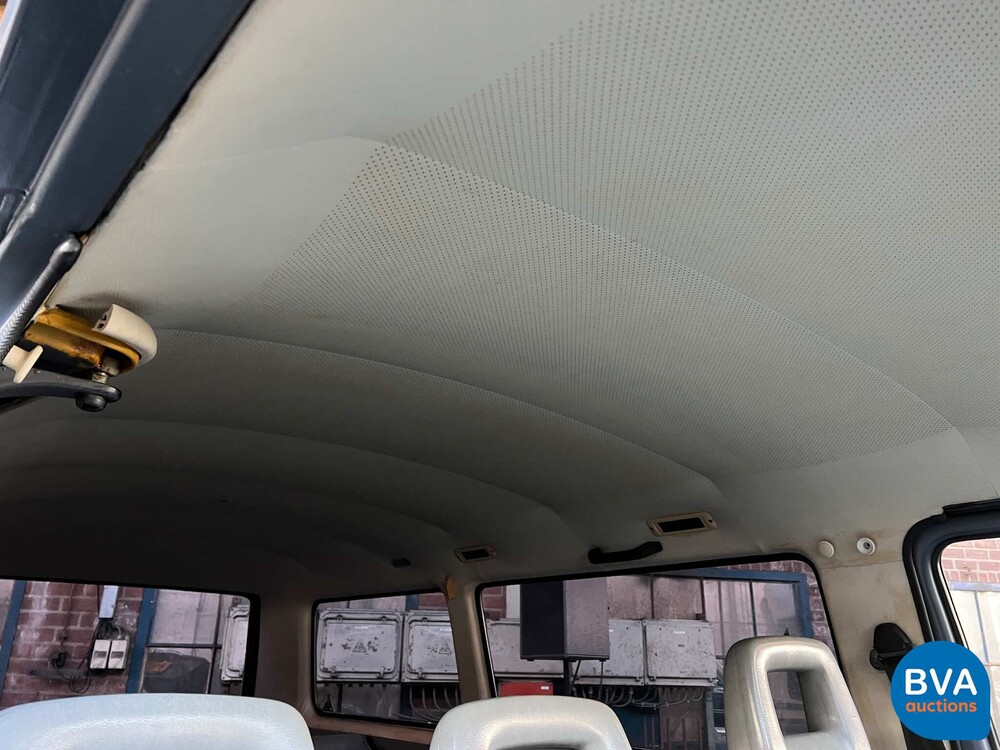 Volkswagen T3 Kleinbus 9-Sitzer 60pk 1980, GH-44-ZT.