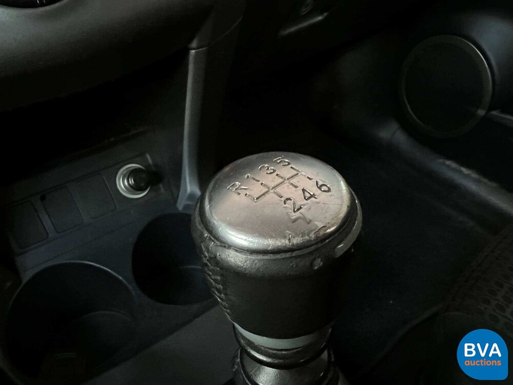 Toyota RAV4 2.2 D-CAT Linea Sol 177PS 2006 -Org. NL-, 41-SP-LK.