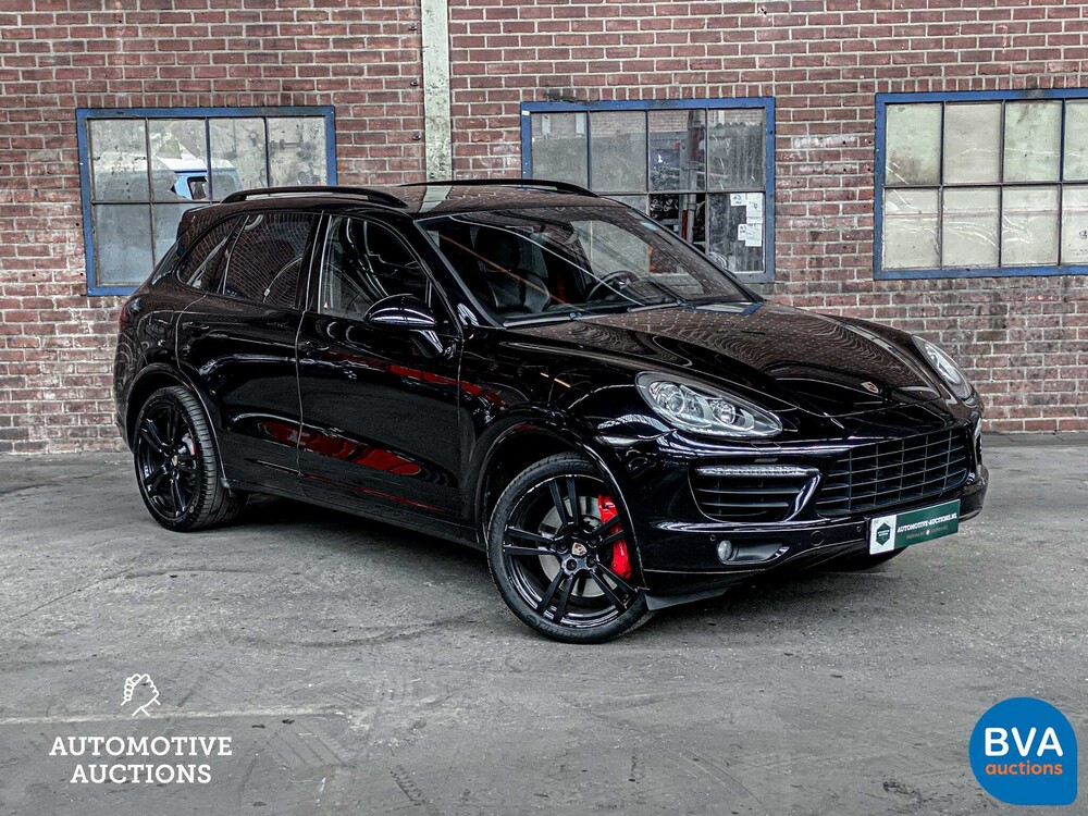 Porsche Cayenne 4.8 Turbo 500 PS 2012, 71-ZVF-9.