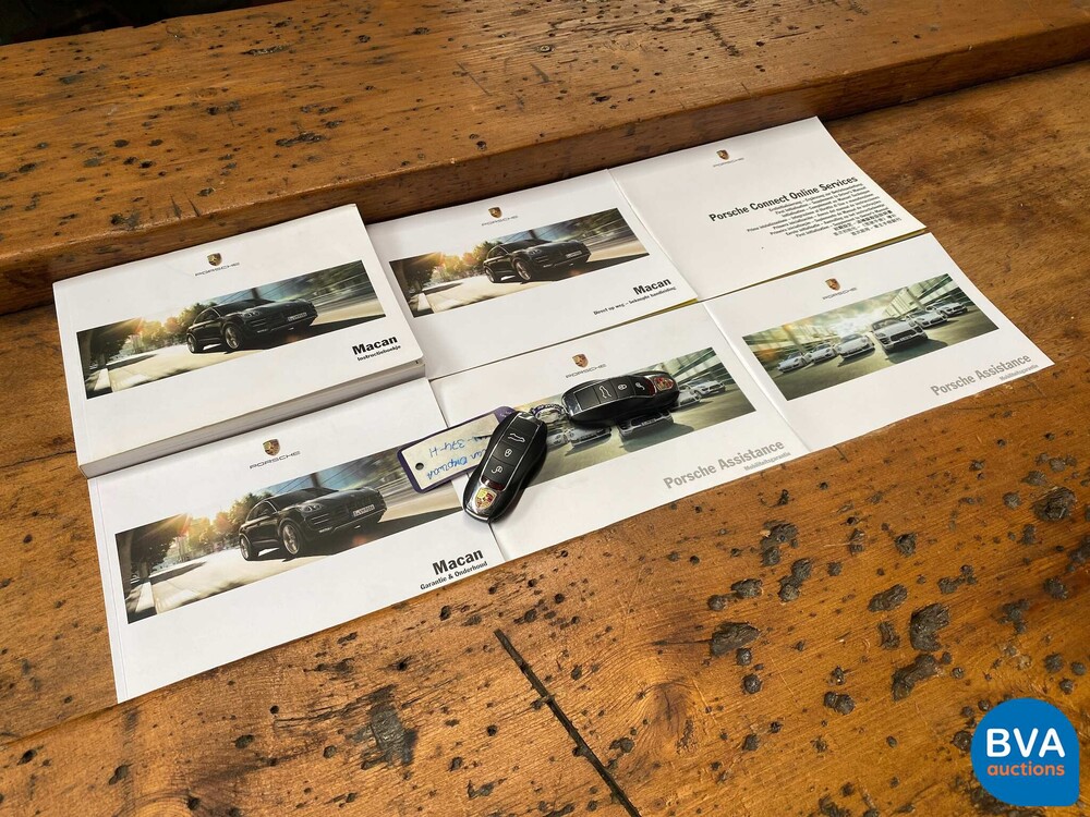 Porsche Macan 2.0 SportChrono 252pk 2016 -Org. NL-, KN-374-H.