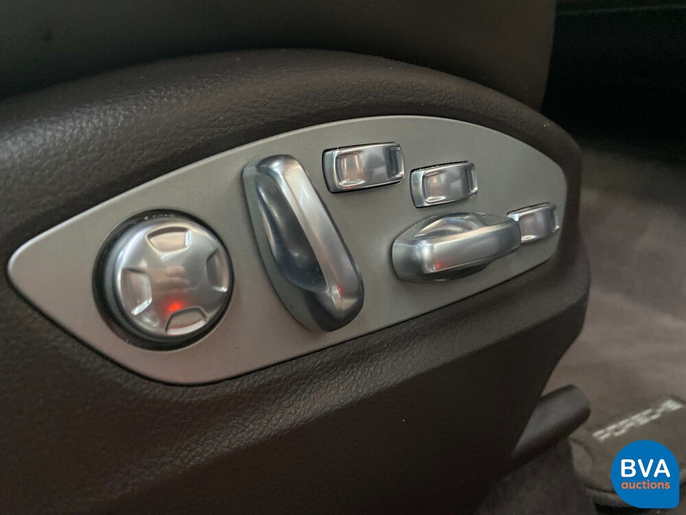 Porsche Macan 2.0 SportChrono 252pk 2016 -Org. NL-, KN-374-H.