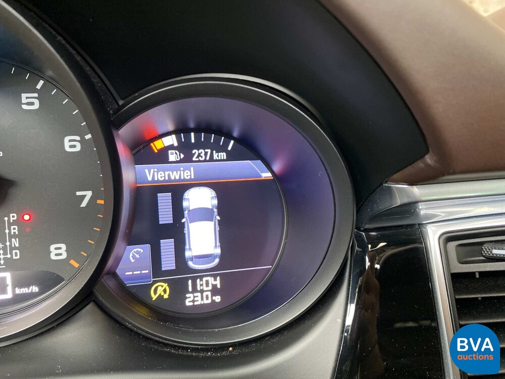 Porsche Macan 2.0 SportChrono 252pk 2016 -Org. NL-, KN-374-H.