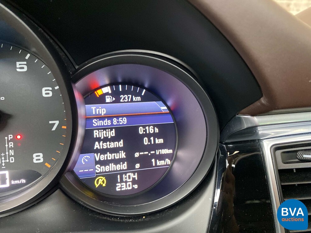 Porsche Macan 2.0 SportChrono 252pk 2016 -Org. NL-, KN-374-H.