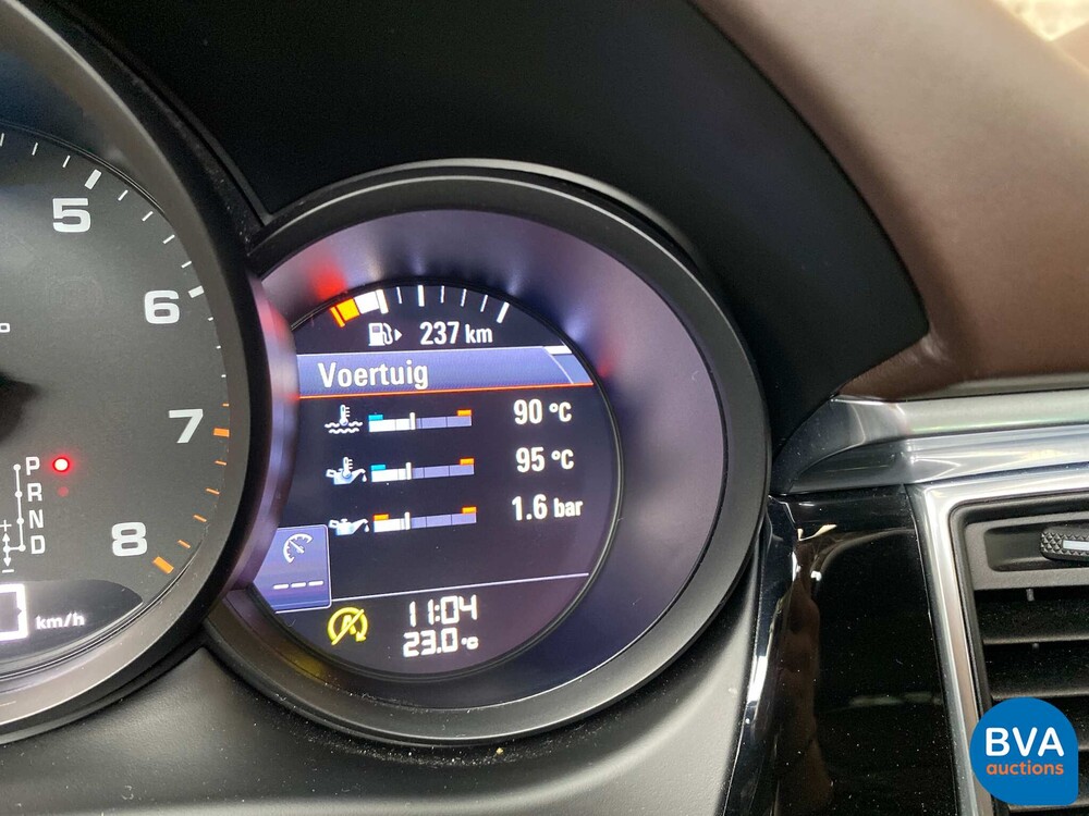 Porsche Macan 2.0 SportChrono 252pk 2016 -Org. NL-, KN-374-H.