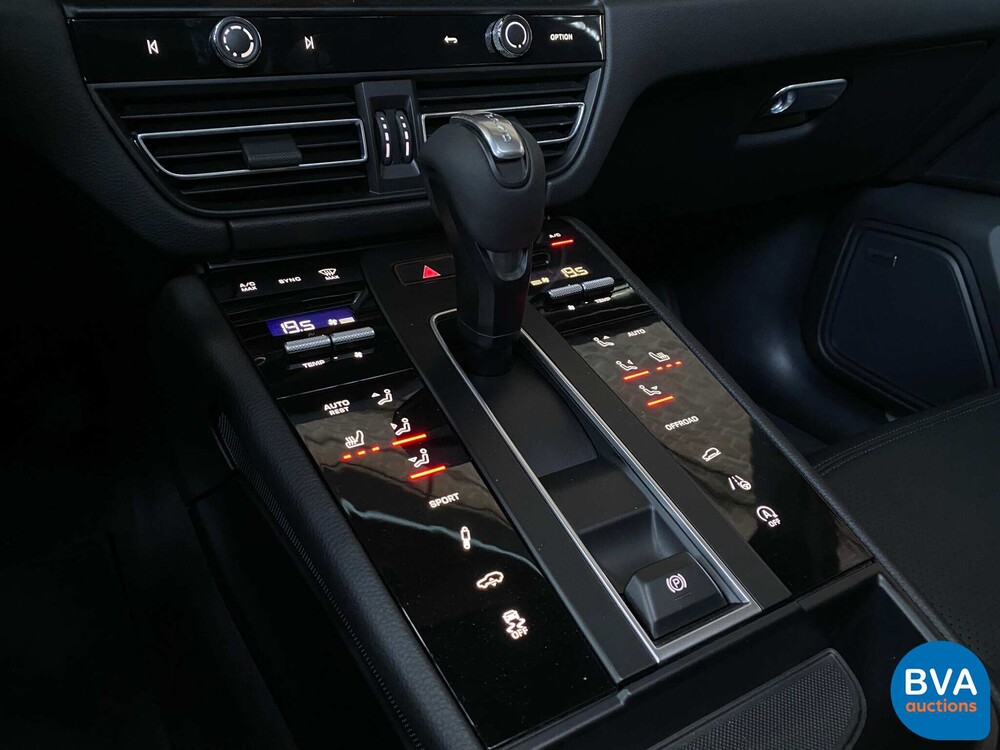 Porsche Macan S2.9 380 PS Modelljahr 2022.
