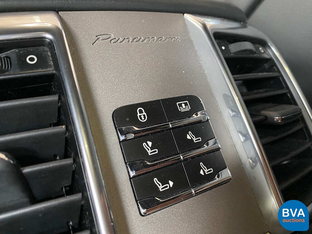 Porsche Panamera 3.6 V6 SportChrono Executive 310 PS 2013, KV-889-L.