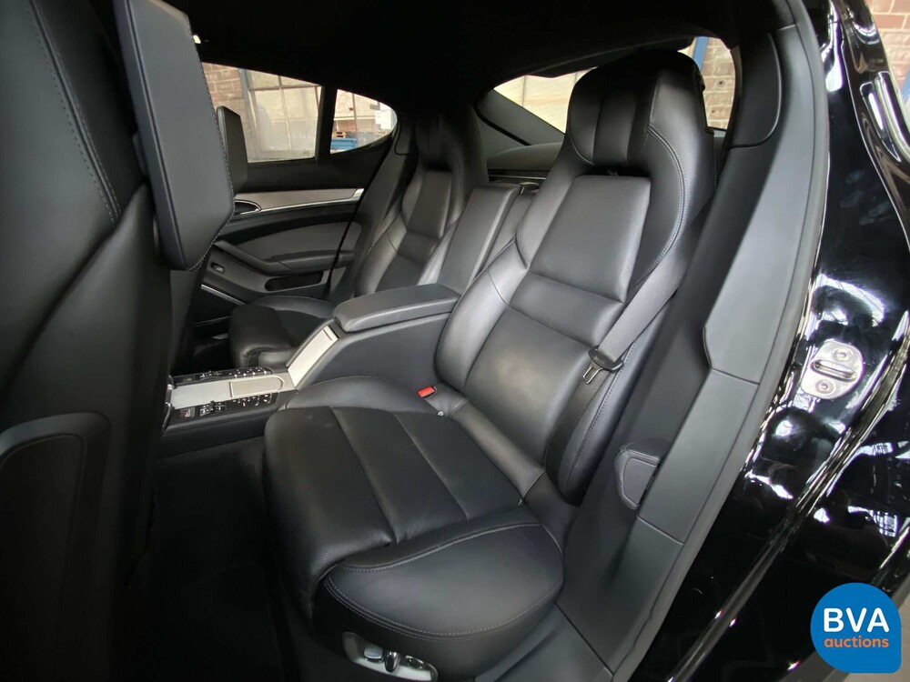 Porsche Panamera 3.6 V6 SportChrono Executive 310 PS 2013, KV-889-L.