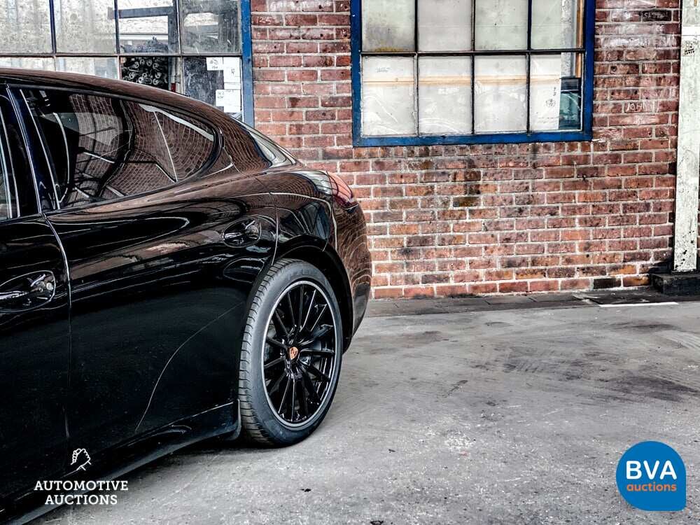 Porsche Panamera 3.6 V6 SportChrono Executive 310 PS 2013, KV-889-L.