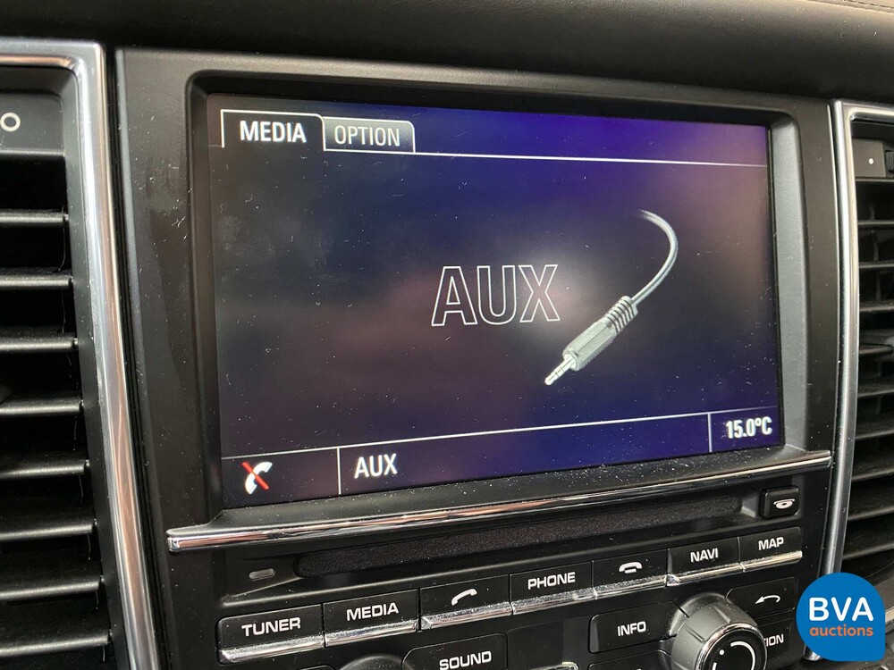 Porsche Panamera 3.6 V6 SportChrono Executive 310 PS 2013, KV-889-L.