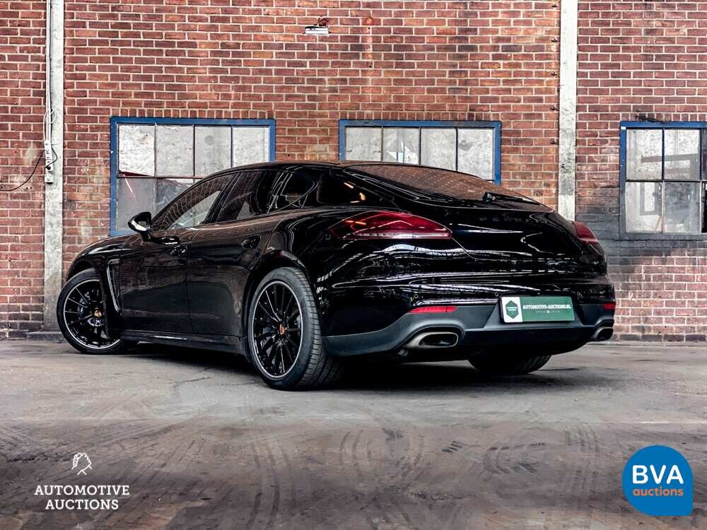 Porsche Panamera 3.6 V6 SportChrono Executive 310 PS 2013, KV-889-L.