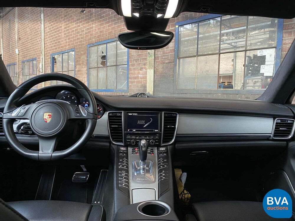 Porsche Panamera 3.6 V6 SportChrono Executive 310 PS 2013, KV-889-L.