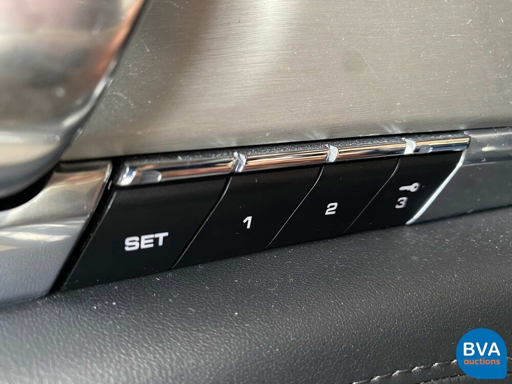 Porsche Panamera 3.6 V6 SportChrono Executive 310 PS 2013, KV-889-L.