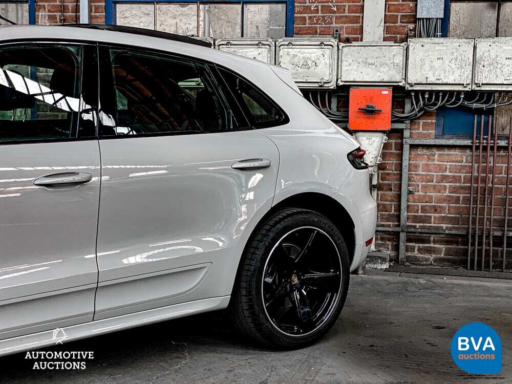 Porsche Macan 2.0 231PS 2019.