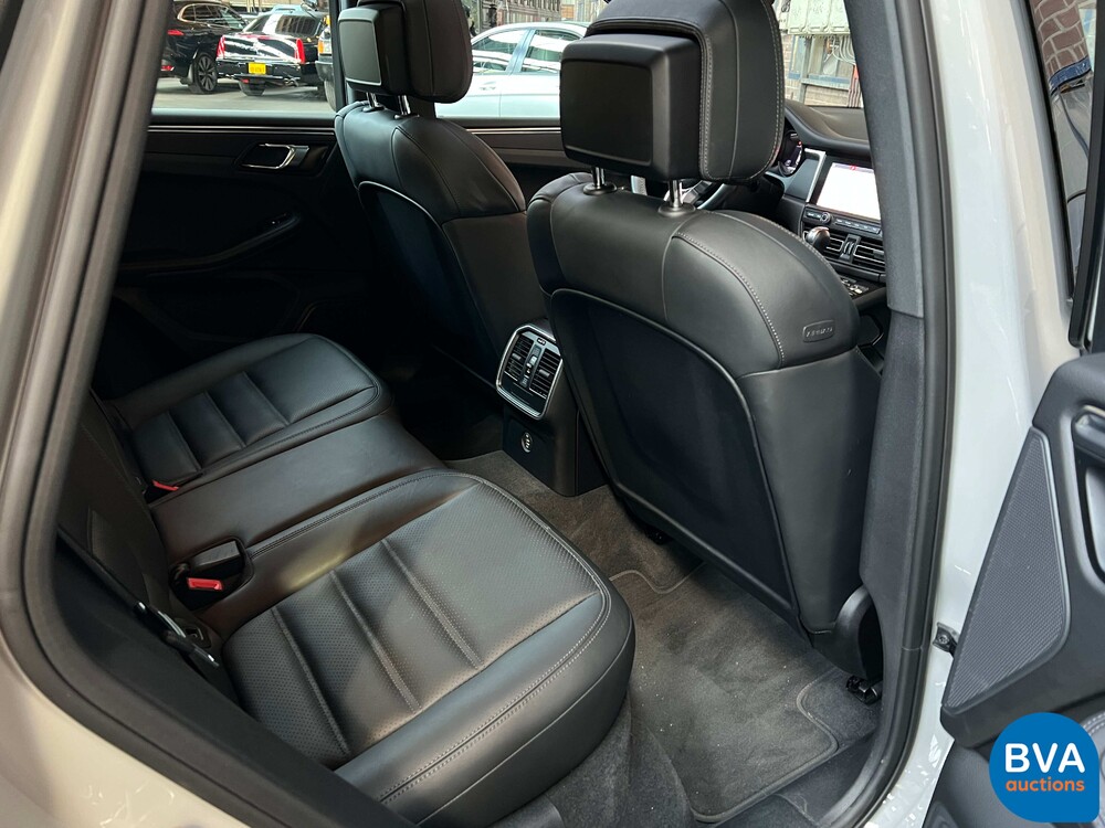 Porsche Macan 2.0 231PS 2019.