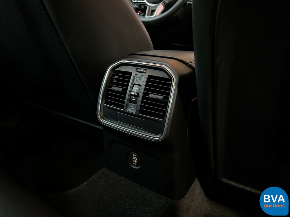 Porsche Macan 2.0 231PS 2019.