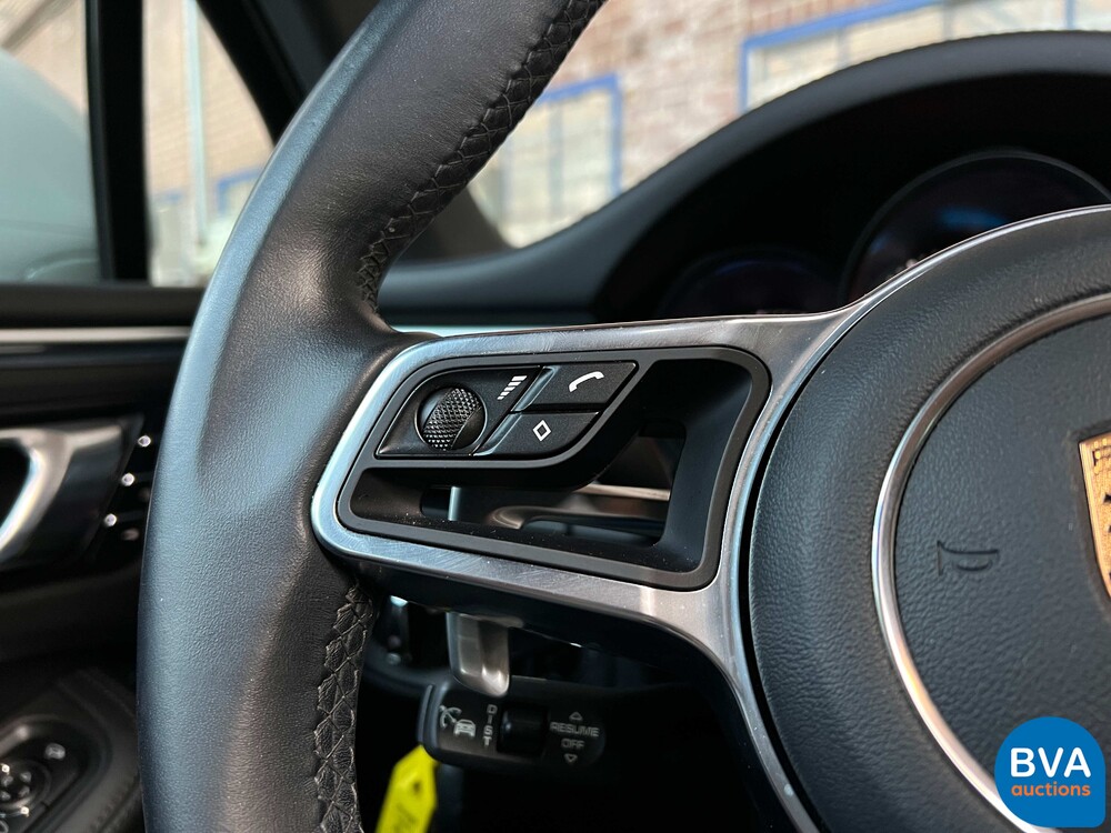 Porsche Macan 2.0 231PS 2019.