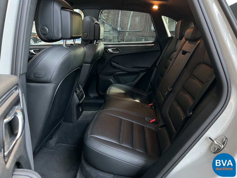 Porsche Macan 2.0 231PS 2019.