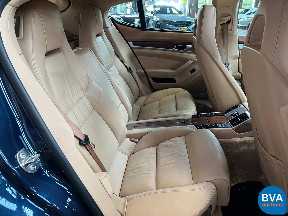 Porsche Panamera 4s 4.8 V8 SportChrono 400 PS 2010.