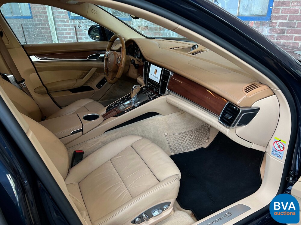 Porsche Panamera 4s 4.8 V8 SportChrono 400 PS 2010.