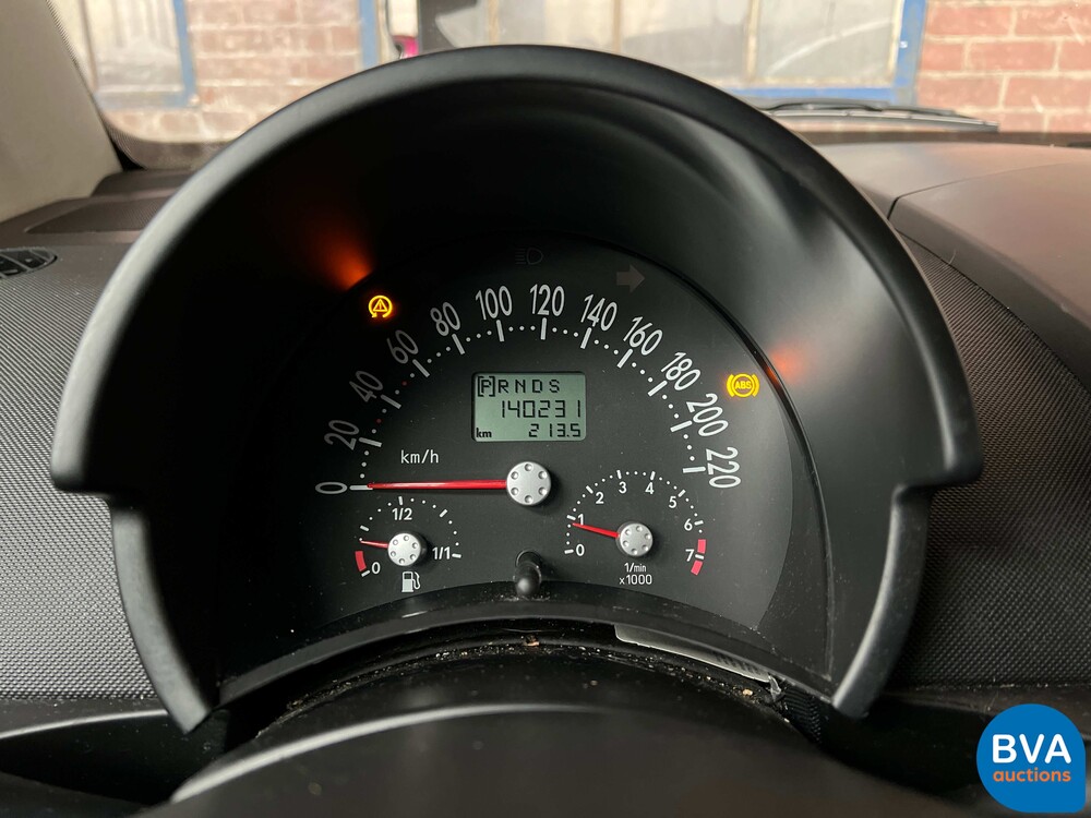 Volkswagen New Beetle Cabrio 2.0 Turin Comfort 116pk 2005 -Org. NL-, 04-RH-NG.