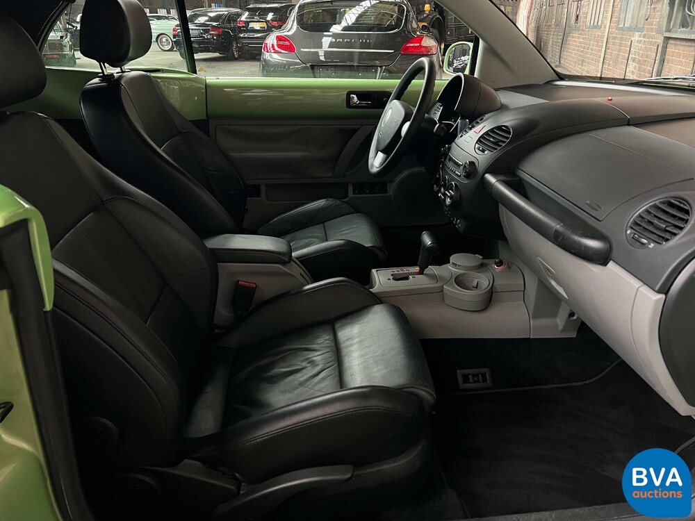 Volkswagen New Beetle Cabrio 2.0 Turin Comfort 116pk 2005 -Org. NL-, 04-RH-NG.