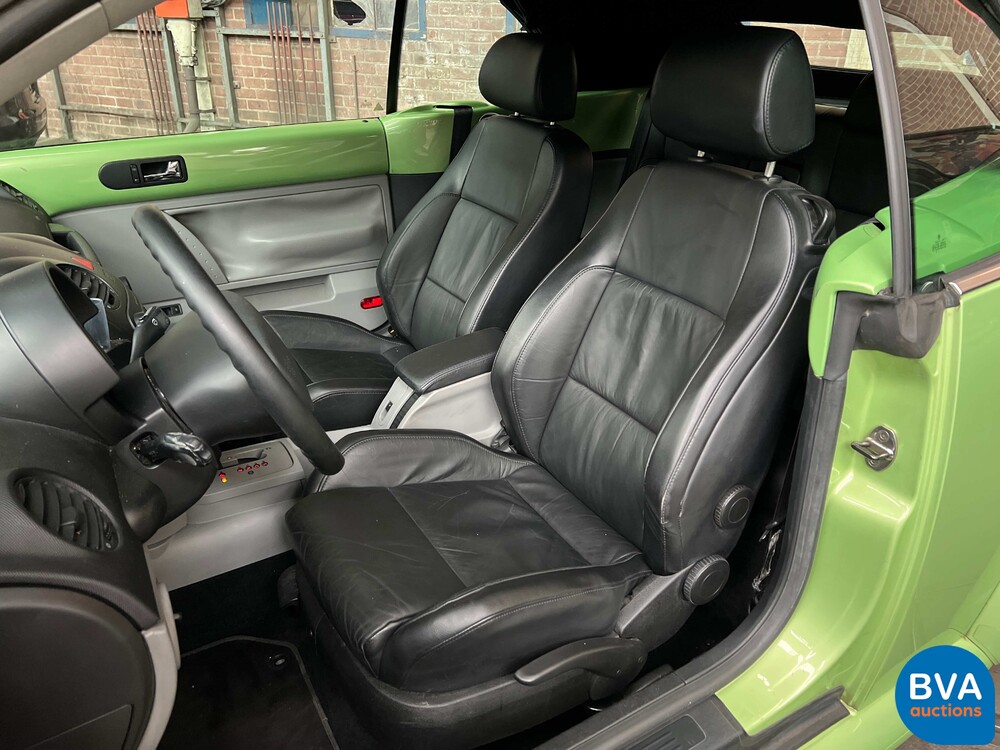 Volkswagen New Beetle Cabrio 2.0 Turin Comfort 116pk 2005 -Org. NL-, 04-RH-NG.