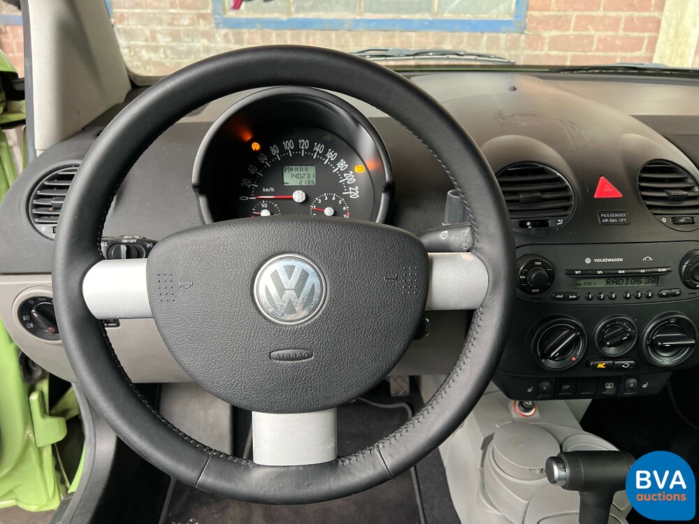 Volkswagen New Beetle Cabrio 2.0 Turin Comfort 116pk 2005 -Org. NL-, 04-RH-NG.