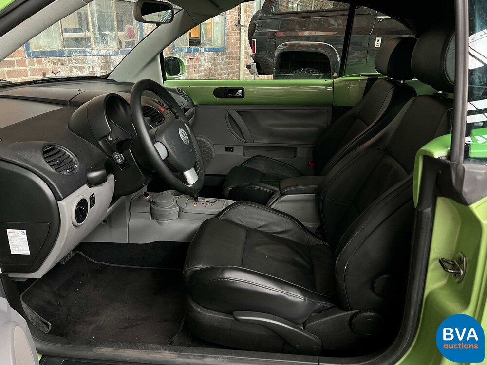 Volkswagen New Beetle Cabrio 2.0 Turin Comfort 116pk 2005 -Org. NL-, 04-RH-NG.