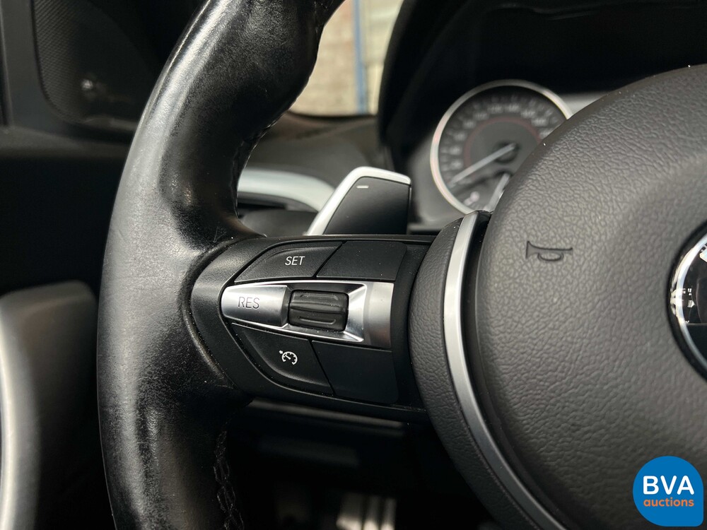 BMW M235i Executive Cabrio 2er 326PS 2015, R-144-BJ.