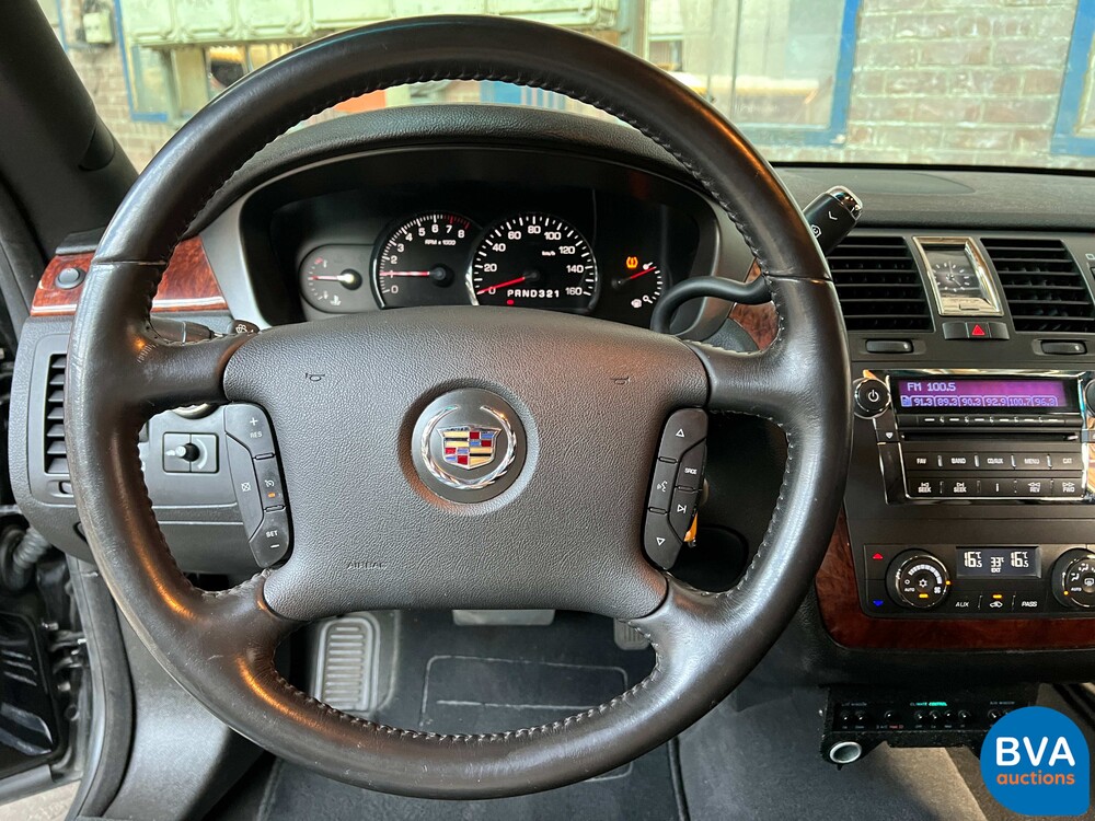 Cadillac DTS4.6 Limousinen-Begleitwagen 279 PS 2007, 98-XZN-7.