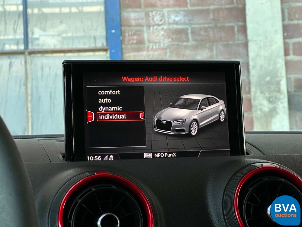 Audi RS3 2.5 TFSI quattro Limousine 400 PS 2017, L-215-KX.