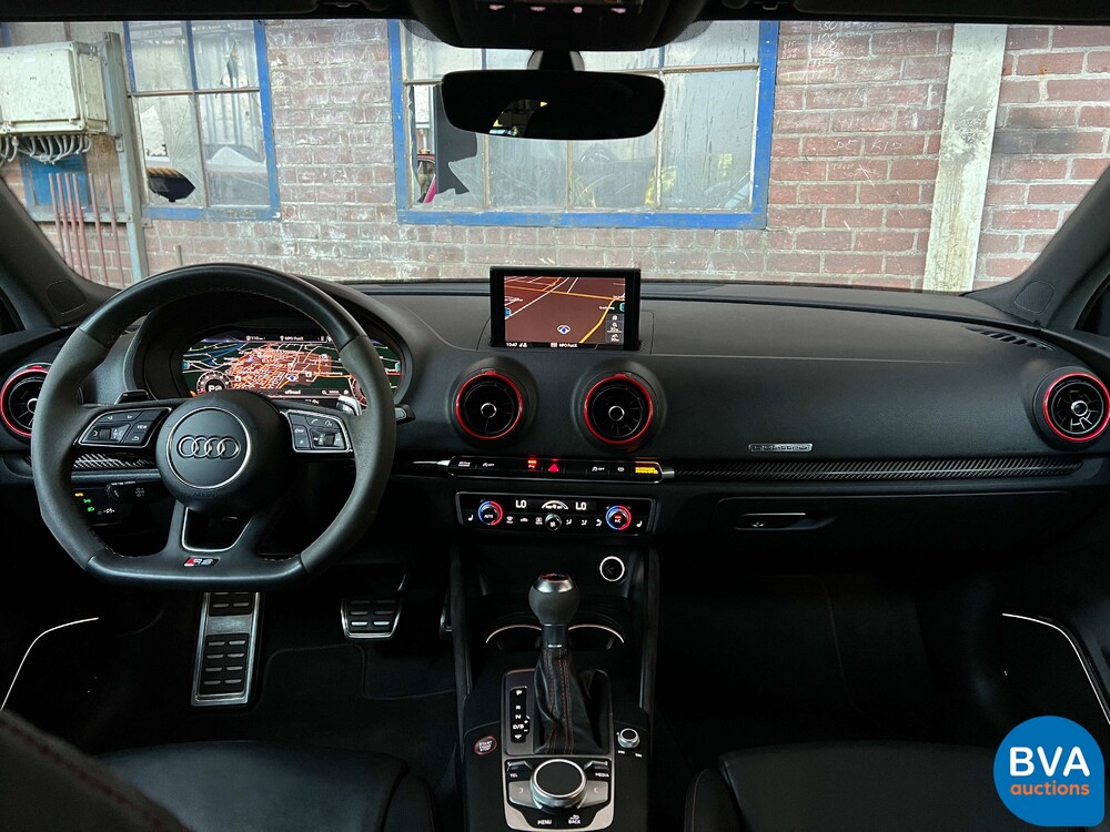 Audi RS3 2.5 TFSI quattro Limousine 400 PS 2017, L-215-KX.