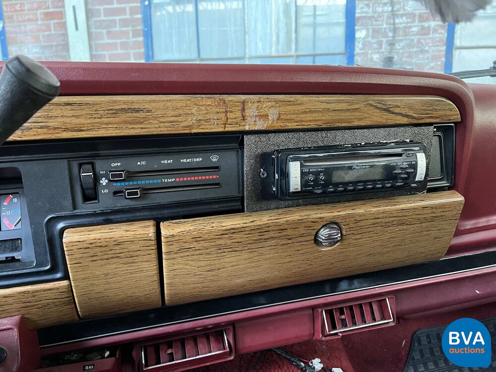 JeepWagoneer 5.9 V8 Limited Wagon 200 PS 1966, DR-61-67.