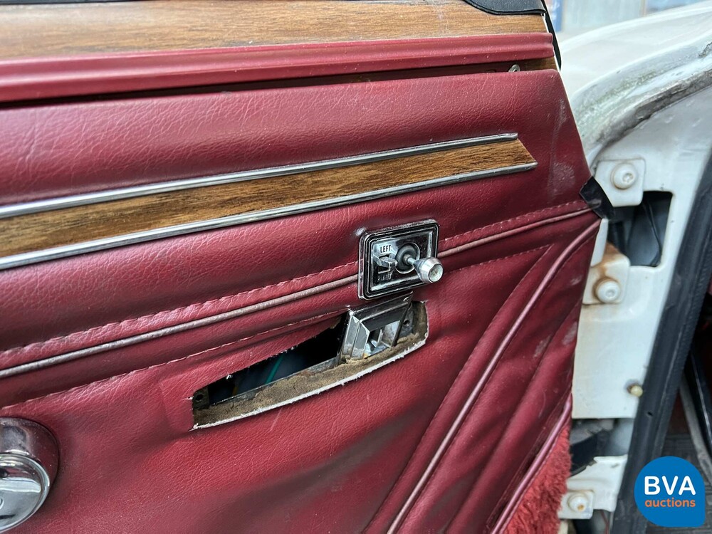 JeepWagoneer 5.9 V8 Limited Wagon 200 PS 1966, DR-61-67.