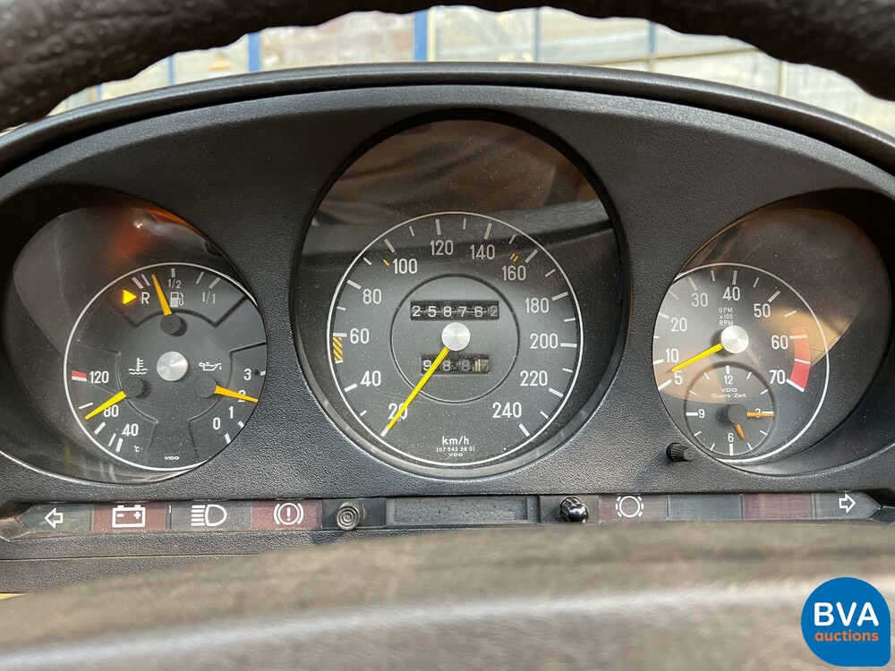 Mercedes-Benz 450 SL Roadster SL-Klasse 218PS 1979, ZL-14-ZT.