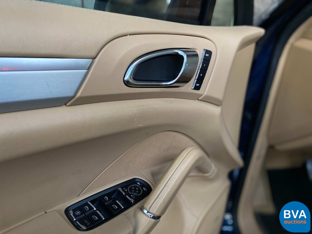 Porsche Cayenne 4.8 Turbo 500 PS 2011, 79-ZSP-4.