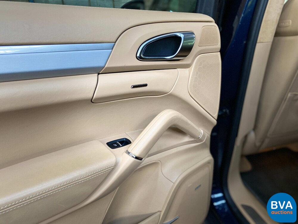 Porsche Cayenne 4.8 Turbo 500 PS 2011, 79-ZSP-4.