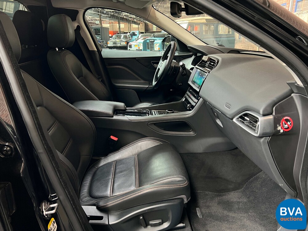 Jaguar F-Pace 20d AWD Portfolio 180PS 2016 -GRAUE LIZENZ-, VRG-57-V.