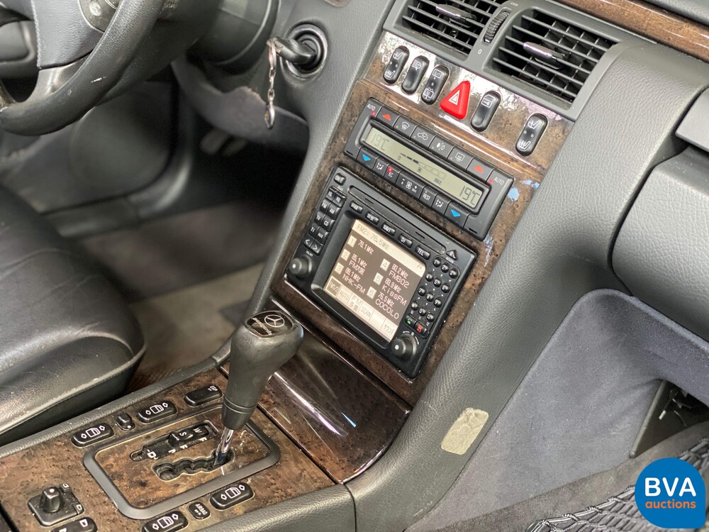Mercedes-Benz E430 E-Klasse Elegance 4-Matic 279pk 2000 YOUNGTIMER, SX-869-X.