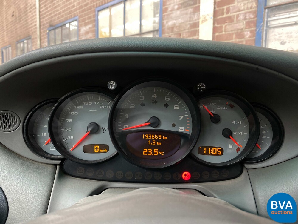 Porsche 911 996 3.6 Carrera 320PS 2004 -YOUNGTIMER-.
