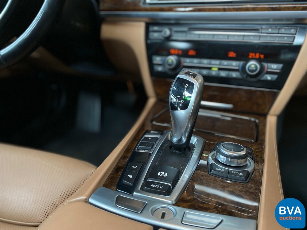 BMW 760Li V12 7-serie 2011 544pk, ZK-833-L.