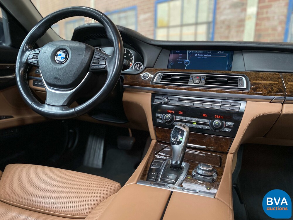 BMW 760Li V12 7-serie 2011 544pk, ZK-833-L.