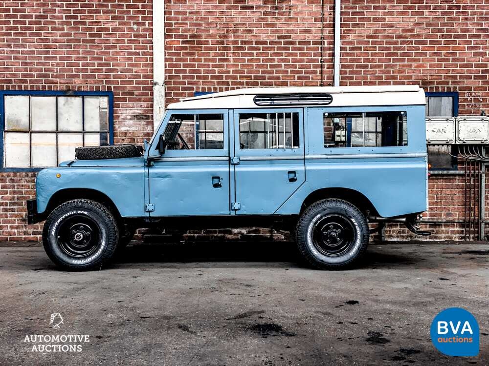 Land Rover 109 82pk 1977