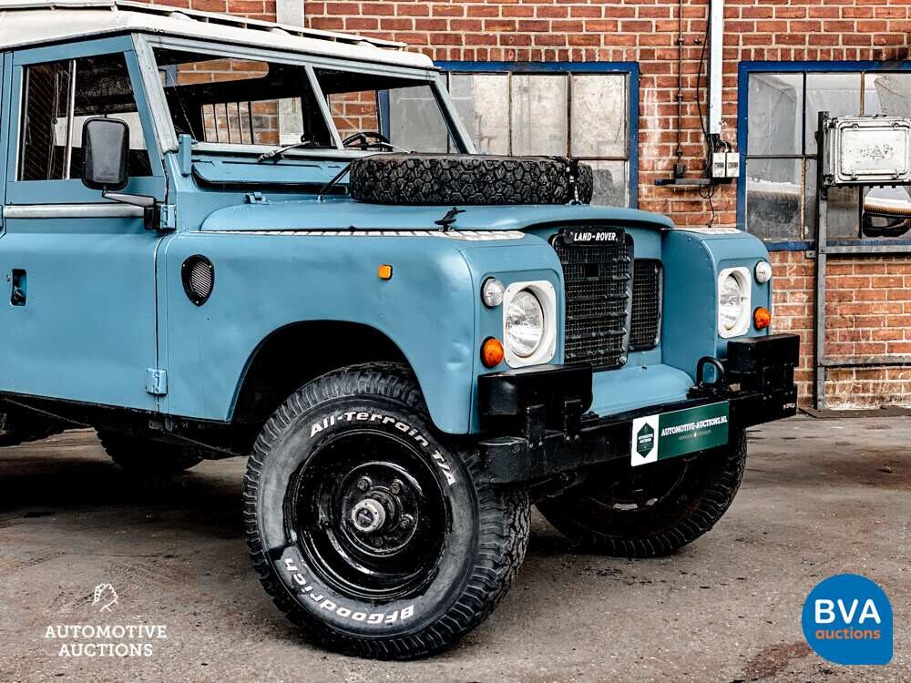Land Rover 109 82pk 1977