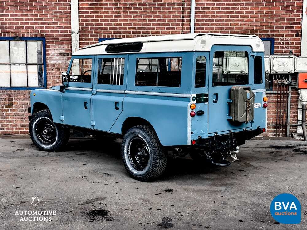 Land Rover 109 82pk 1977