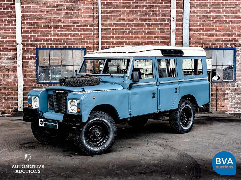 Land Rover 109 82pk 1977