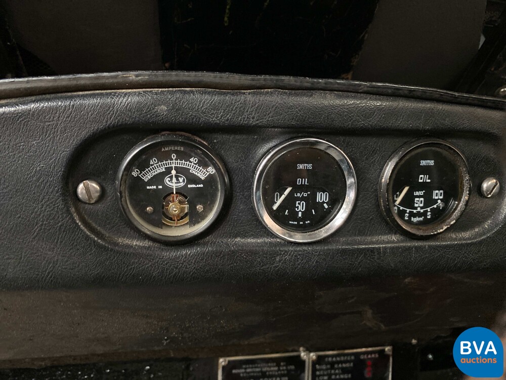 Land Rover 109 82pk 1977